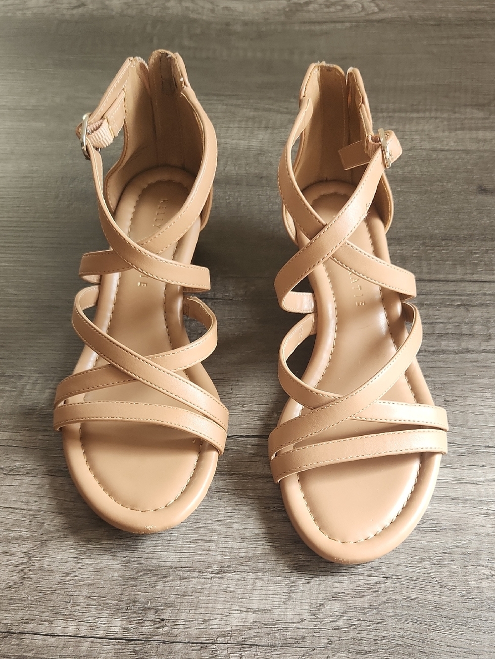 Kelly&Katie Sandals